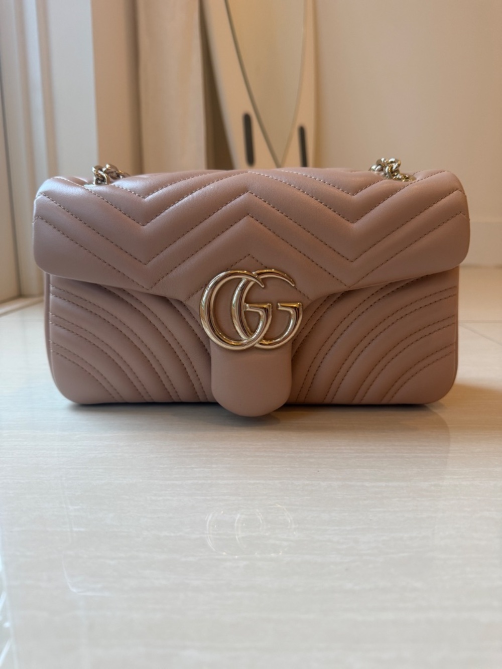2026 Gucci Beige GG Marmont Matelasse Flap Shoulder Bag